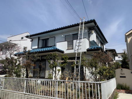 【多摩市】外壁塗装のメンテナンス（工事中解説・俺たちの職人魂）