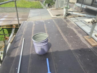 屋根裏に断熱材【屋根葺き替え工事で出来る事】